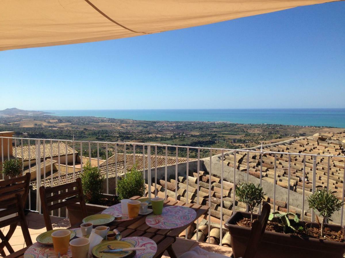 Le Terrazze Di Pirandello Bed & Breakfast Agrigento Exterior foto