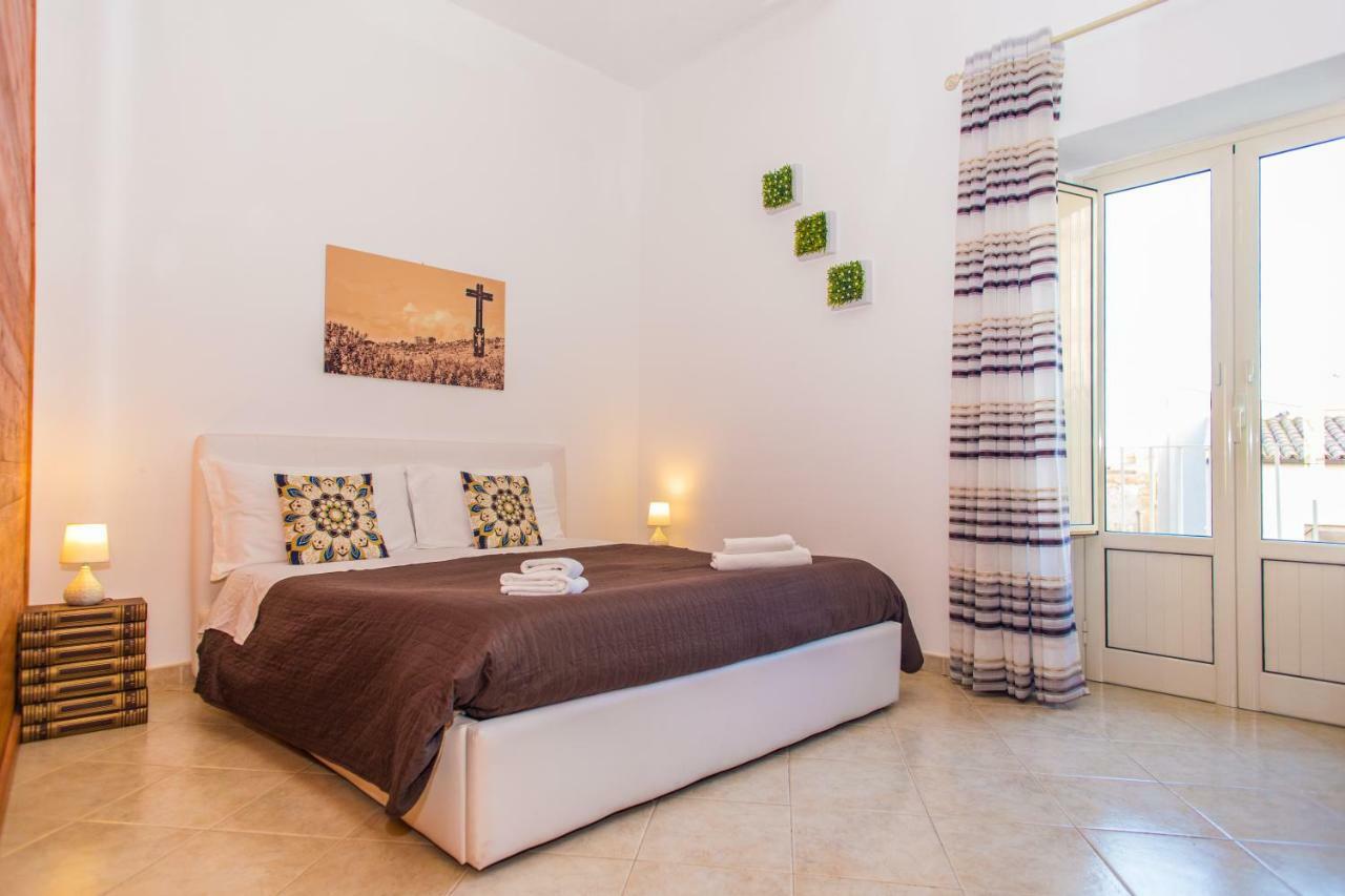 Le Terrazze Di Pirandello Bed & Breakfast Agrigento Exterior foto
